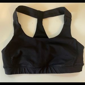 Black lululemon sports bra Size M